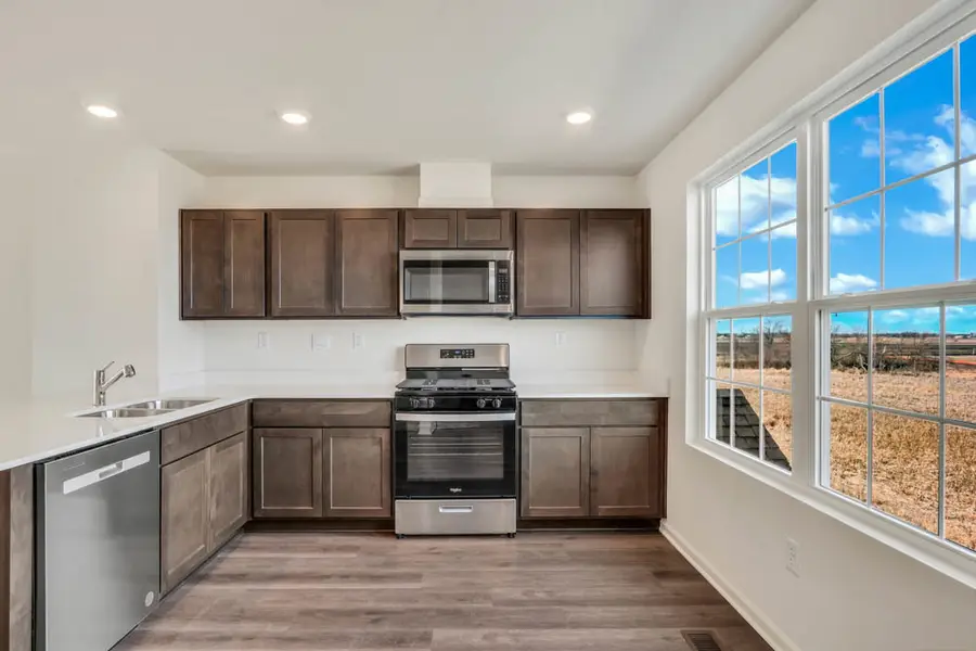 433 Lakeshore Court, Saint Charles, IL 60174 - Image #2