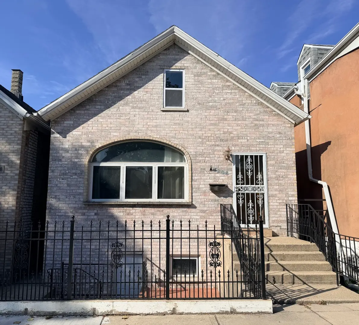 3206 S Lowe Avenue, Chicago, IL 60616 - Image #1