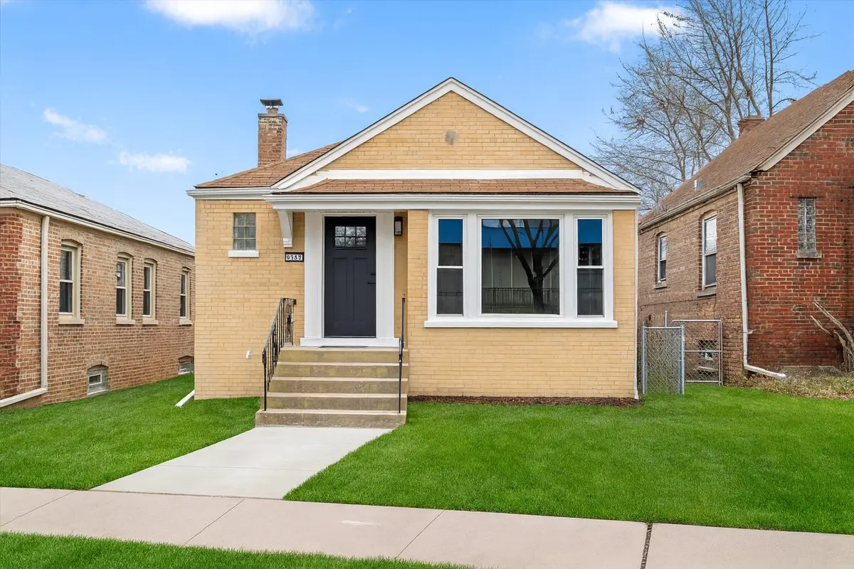 9737 S University Avenue, Chicago, IL 60628 - Image #1