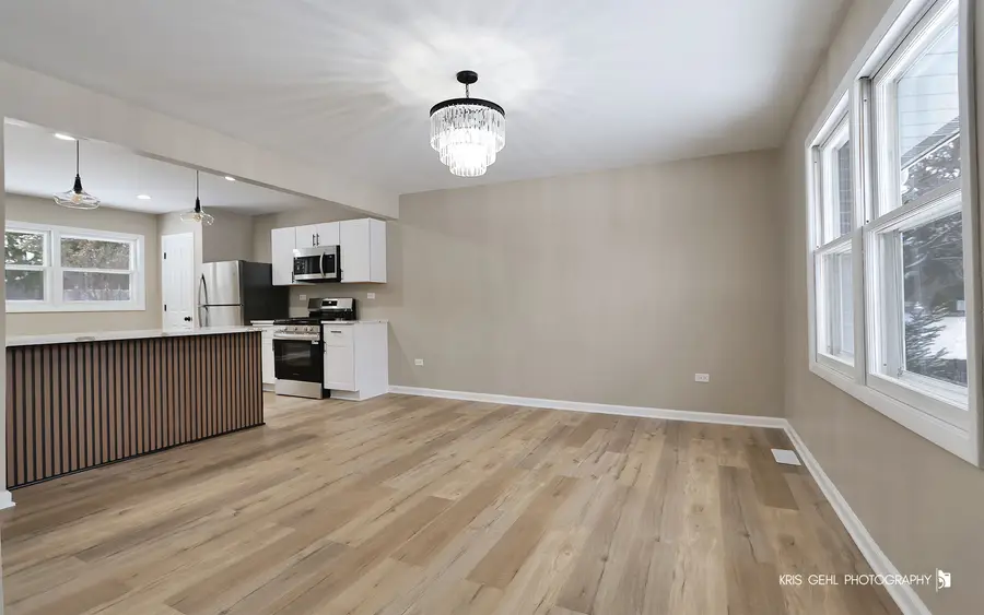 1070 Belle Plaine Avenue, Gurnee, IL 60031 - Image #3