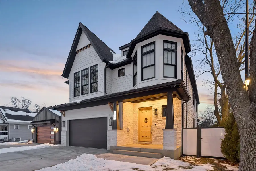 284 N Highland Avenue, Elmhurst, IL 60126 - Image #2