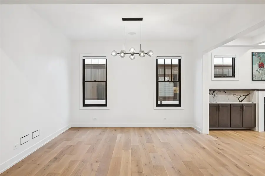 284 N Highland Avenue, Elmhurst, IL 60126 - Image #3