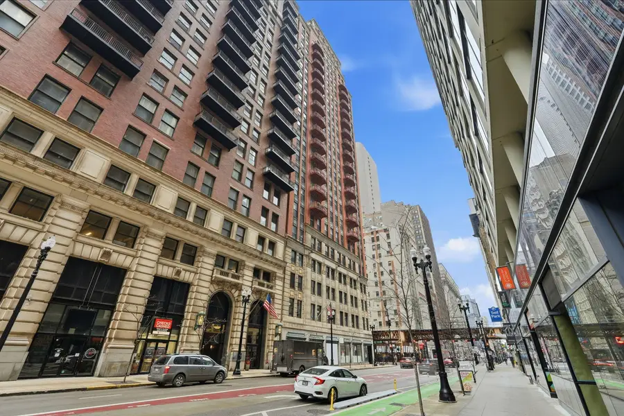 208 W Washington Street #611, Chicago, IL 60606 - Image #2