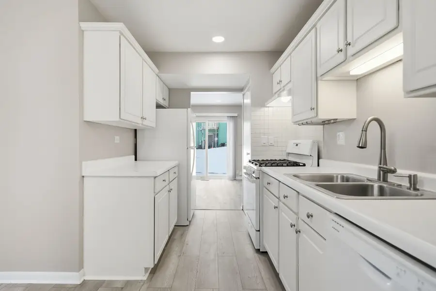 2634 Oakshire Court, Aurora, IL 60502 - Image #2