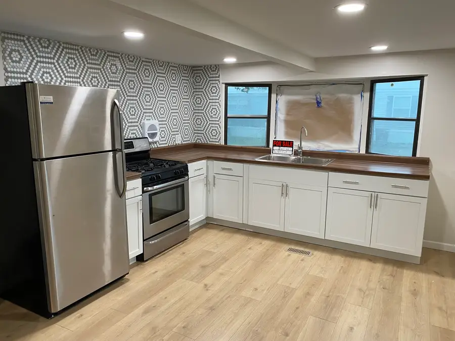 1824 Huckleberry Lane, Sycamore, IL 60178 - Image #3