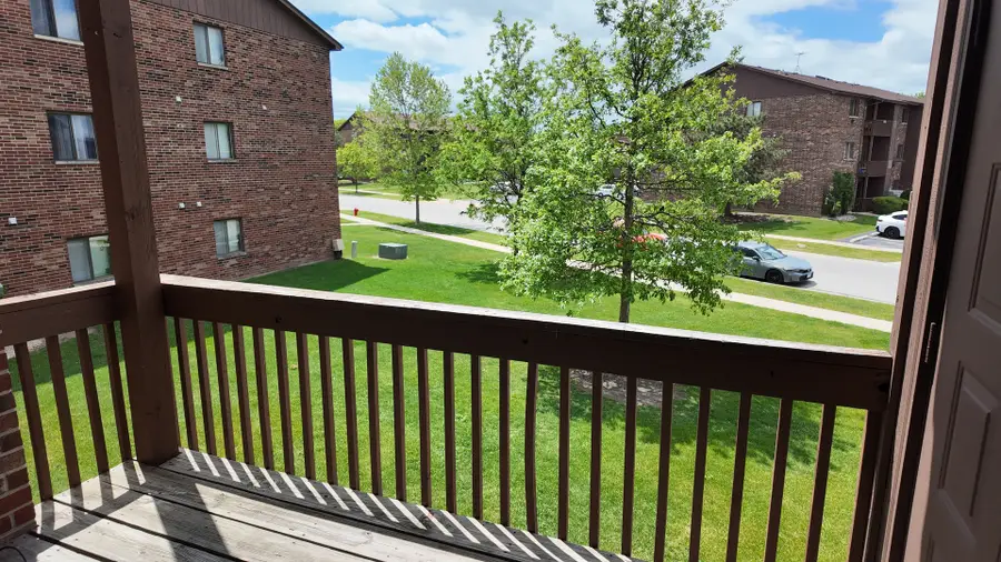 15711 Peggy Lane #7, Oak Forest, IL 60452 - Image #3