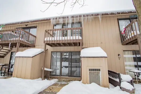 Address Withheld By Seller, Fox Lake, IL 60020