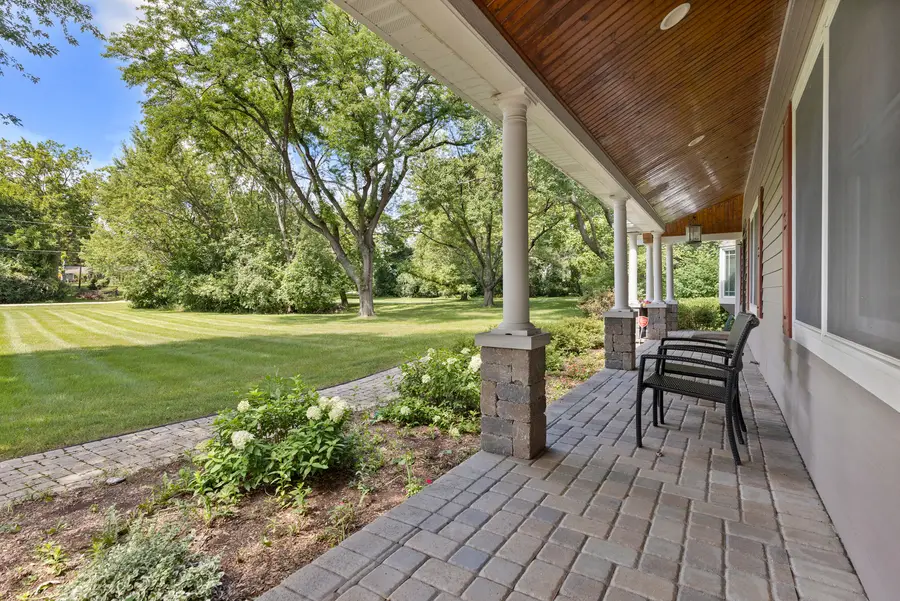 431 E Oakwood Drive, Barrington, IL 60010 - Image #2