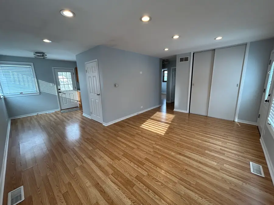 500 S Edgewood Avenue, Lombard, IL 60148 - Image #2