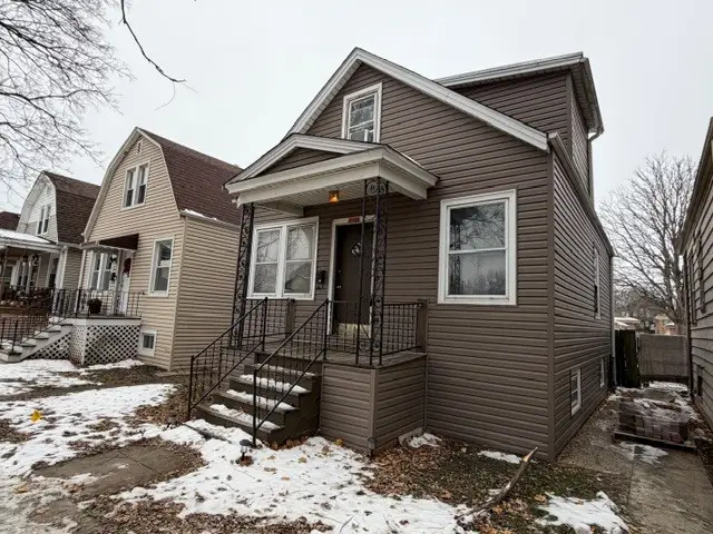 5022 W Winnemac Avenue, Chicago, IL 60630 - Image #2