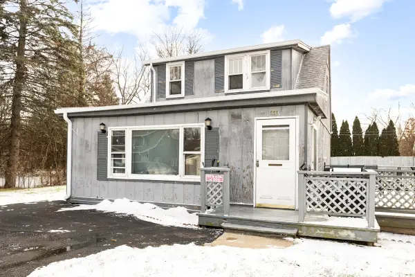 Address Withheld By Seller, Round Lake Beach, IL 60073