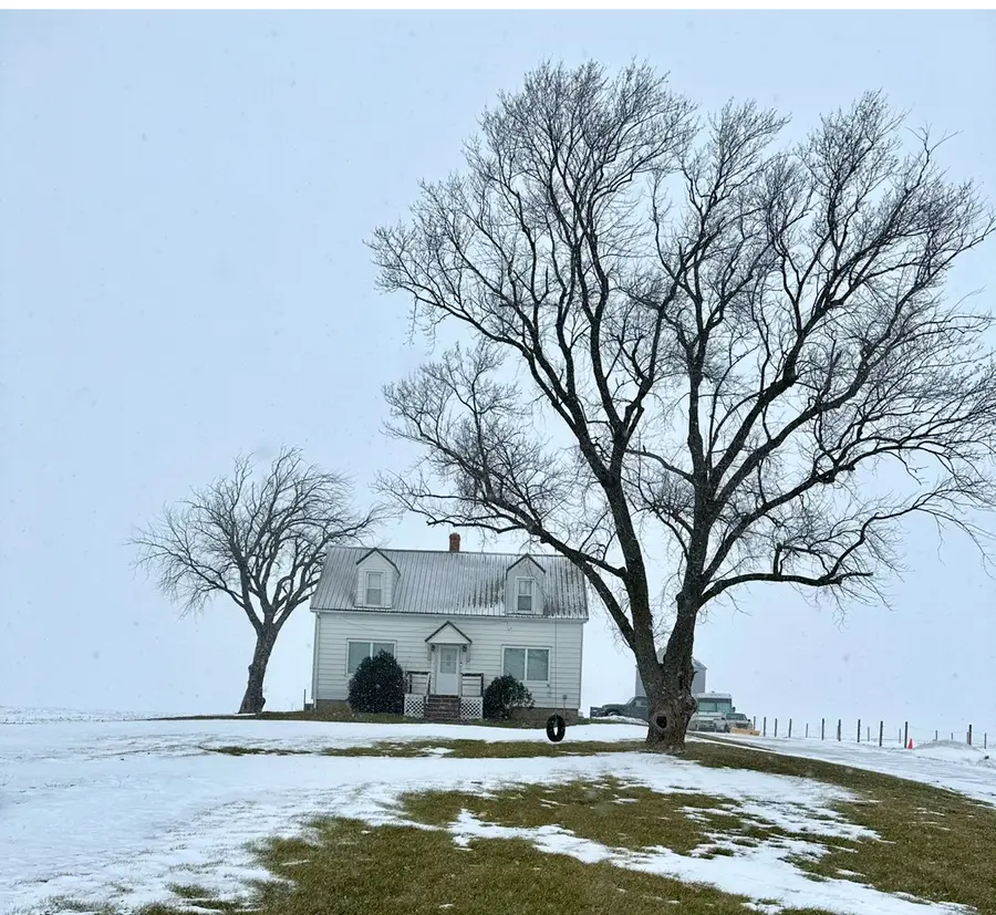 9825 E 11000n Road, Grant Park, IL 60940 - Image #2