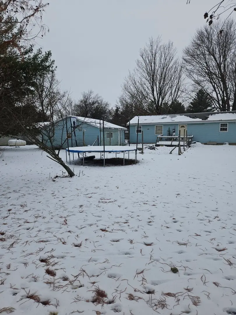 6334 Bonnie Avenue, Paris, IL 61944 - Image #2