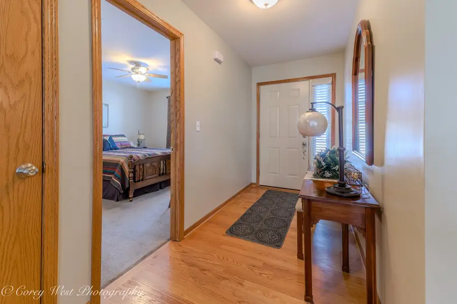 708 Nancy Court, Sycamore, IL 60178 - Image #3