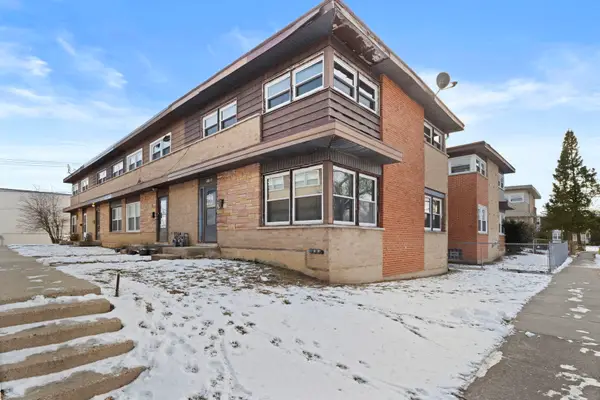 2011 Georgetown Lane, Waukegan, IL 60085