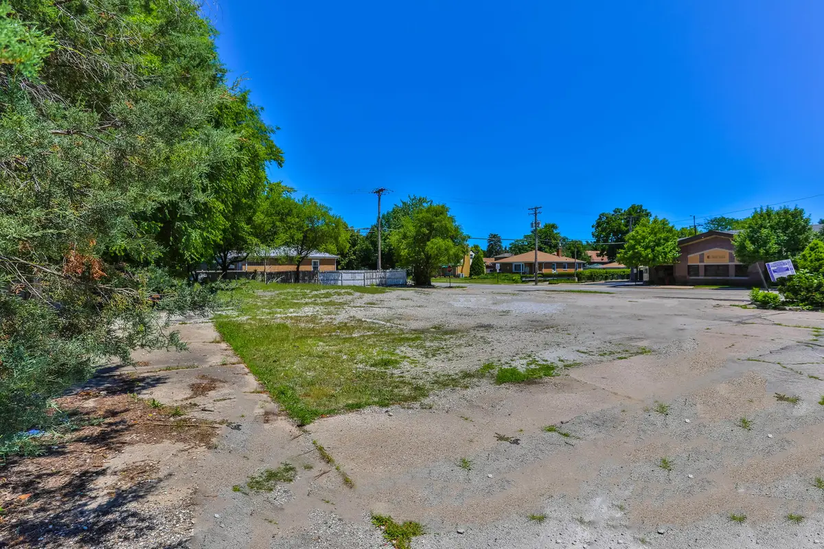 6000 Lincoln Avenue, Morton Grove, IL 60053 - Image #1