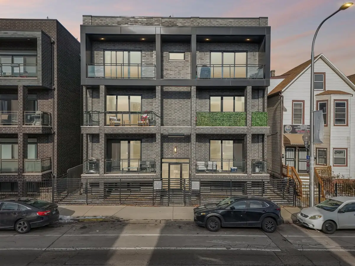 3616 W Diversey Avenue #2W, Chicago, IL 60647 - Image #1