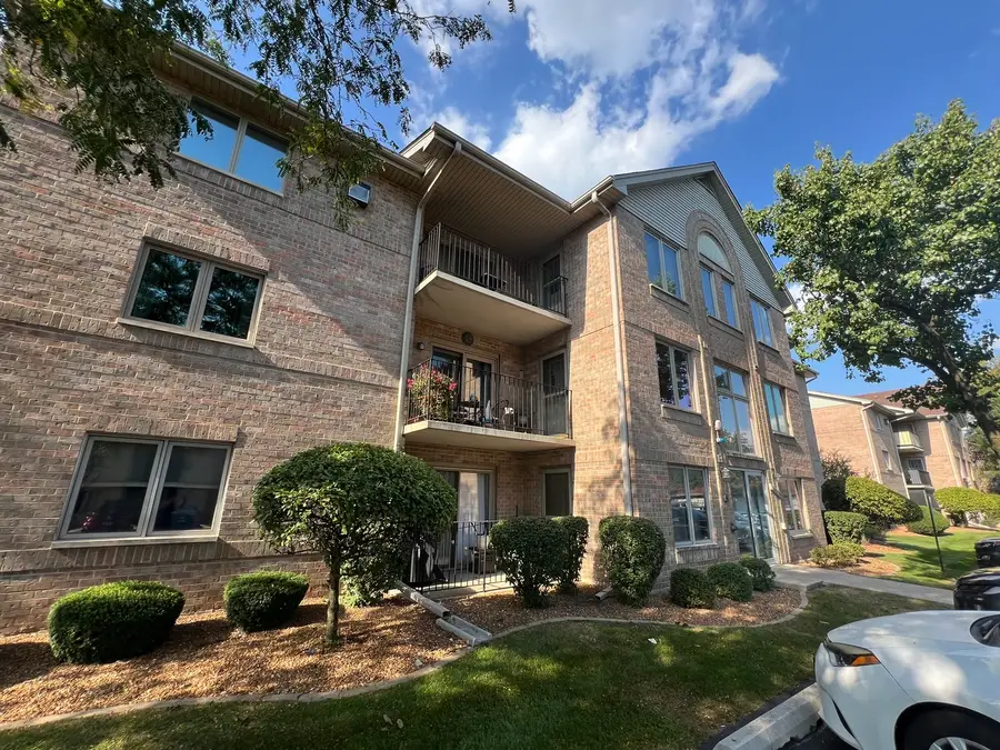10278 Southwest Highway #2C, Chicago Ridge, IL 60415 - Image #2