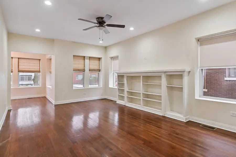 6818 S Chappel Avenue, Chicago, IL 60649 - Image #3