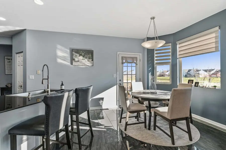 737 W St Johns Place, Addison, IL 60101 - Image #3