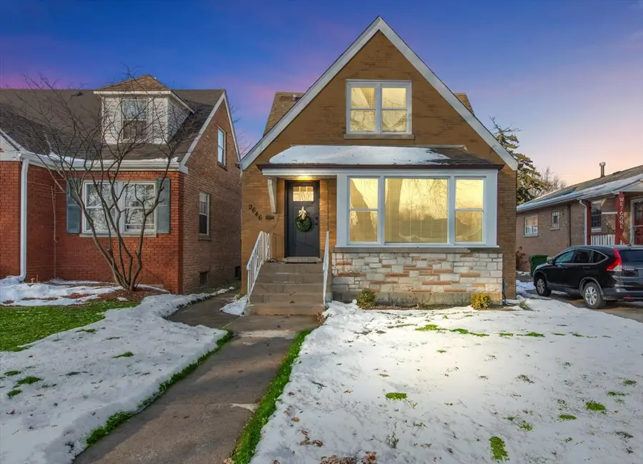 9646 S Harding Avenue, Evergreen Park, IL 60805 - Image #2