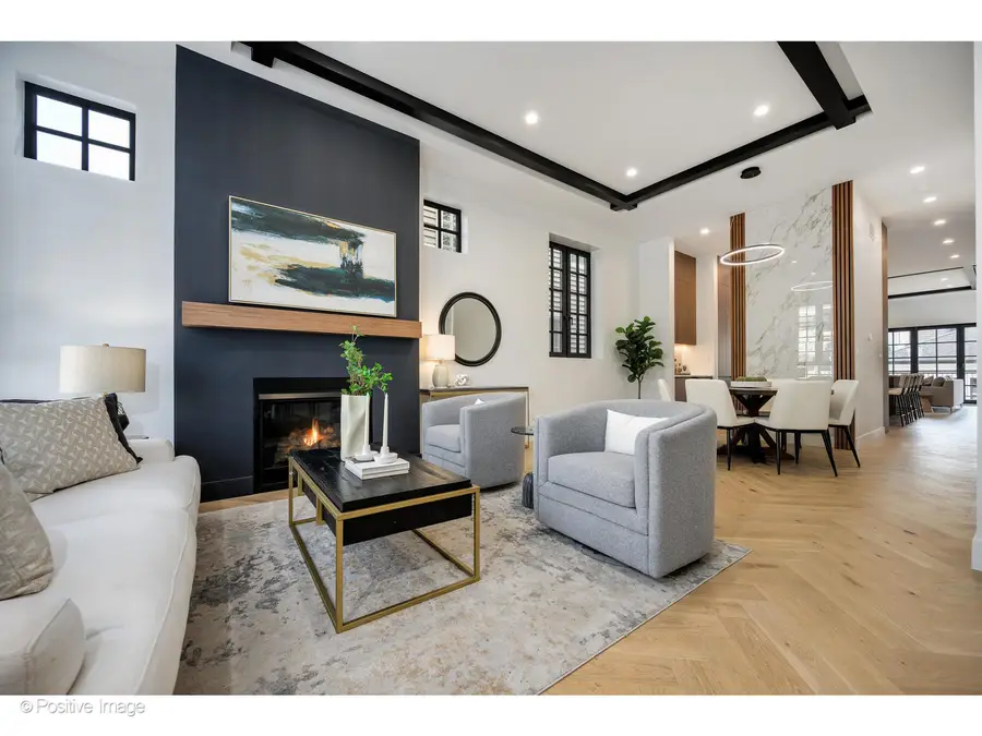 3456 N Claremont Avenue, Chicago, IL 60657 - #2