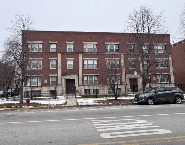 4358 W Washington Boulevard #203, Chicago, IL 60624