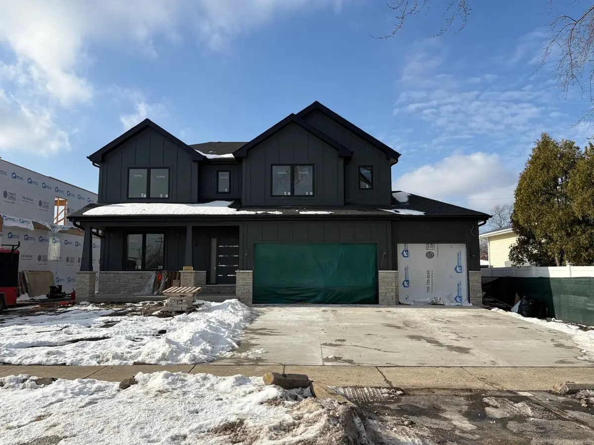 11036 Austin Avenue, Chicago Ridge, IL 60415 - Image #1