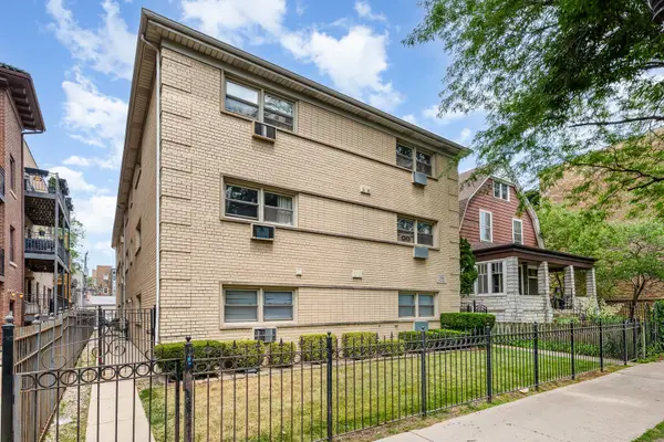 1238 W Pratt Boulevard #1A, Chicago, IL 60626