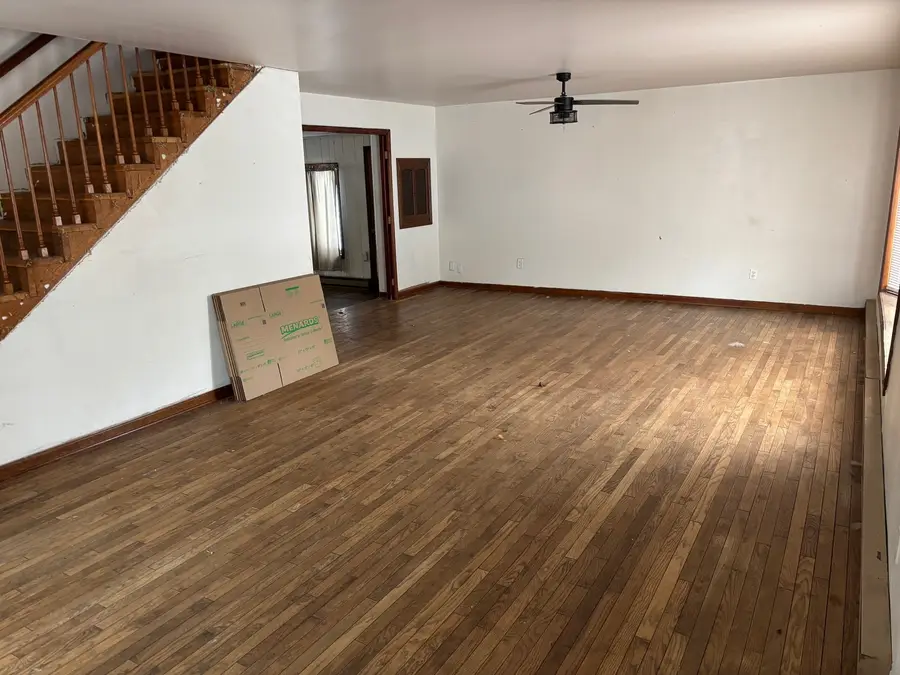 442 W Koplin Avenue, Cissna Park, IL 60924 - Image #2