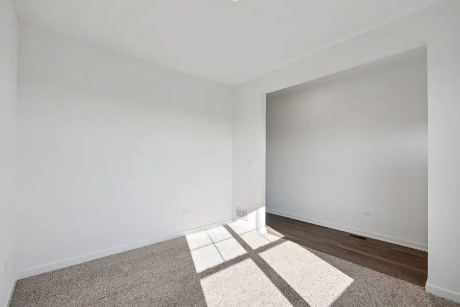 2570 Santa Fe Drive, Pingree Grove, IL 60140 - Image #2