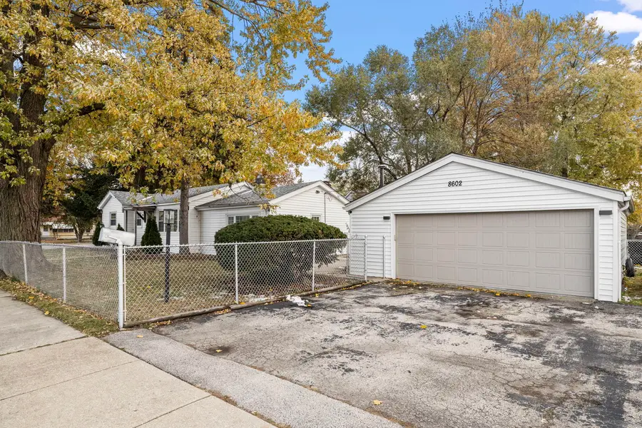 8602 S Oak Park Avenue, Burbank, IL 60459 - Image #3