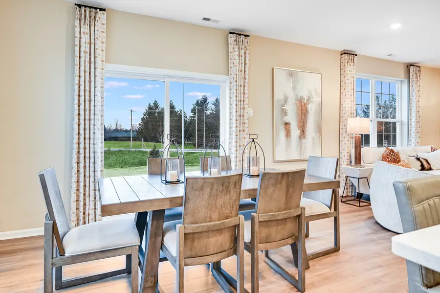 393 S Constitution Drive, Aurora, IL 60506 - Image #2