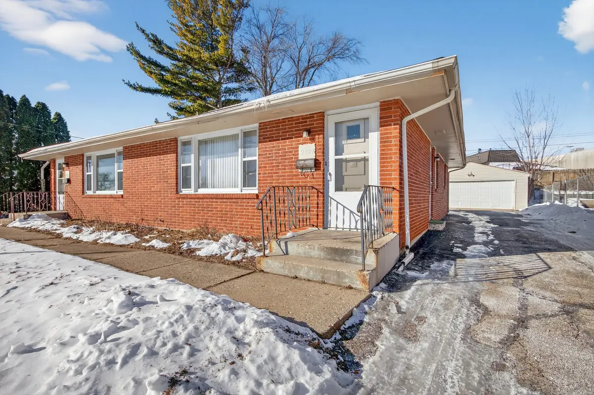2527 Holmes Street, Rockford, IL 61108 - Image #1