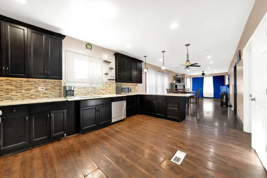 9335 S Loomis Street, Chicago, IL 60620 - Image #3