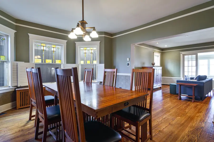 205 S Cuyler Avenue, Oak Park, IL 60302 - #2