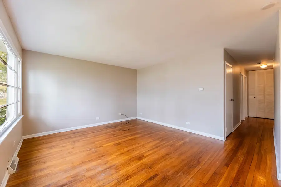 14901 S Richmond Avenue, Posen, IL 60469 - Image #2