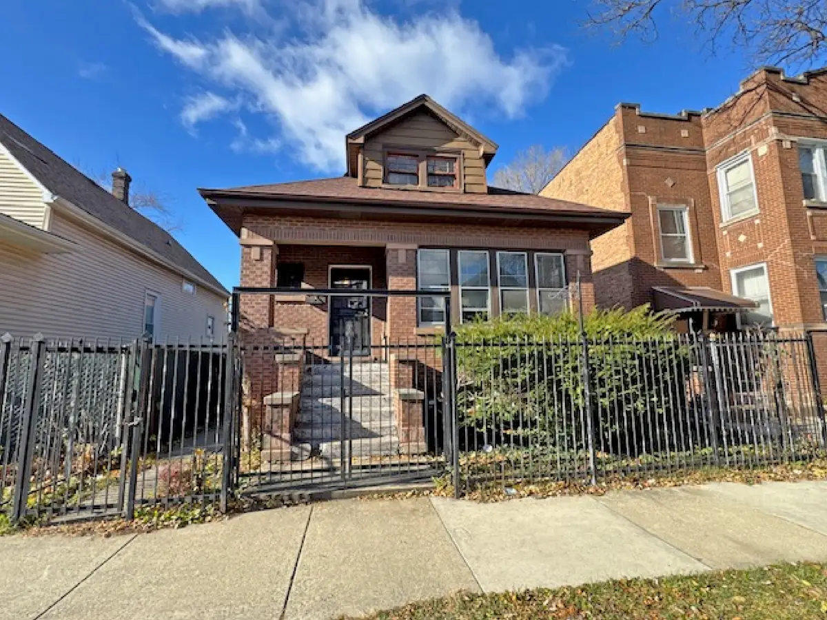 938 N Leamington Avenue, Chicago, IL 60651 - Image #1
