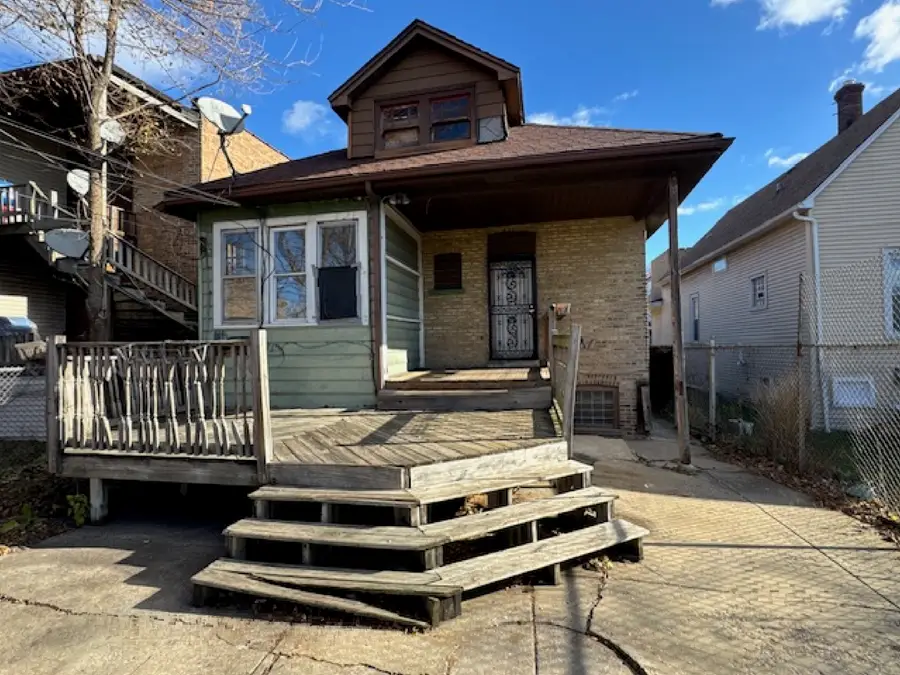 938 N Leamington Avenue, Chicago, IL 60651 - Image #3