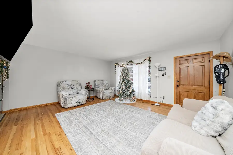 806 Adrian Street, Yorkville, IL 60560 - Image #3