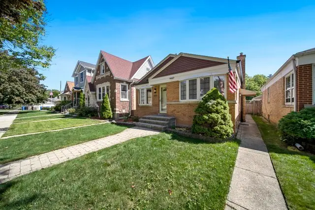 6011 N Monitor Avenue, Chicago, IL 60646 - Image #2