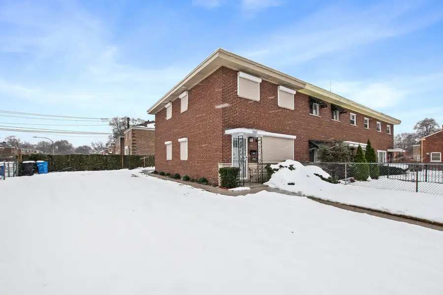 2521 E 98th Street, Chicago, IL 60617 - Image #2