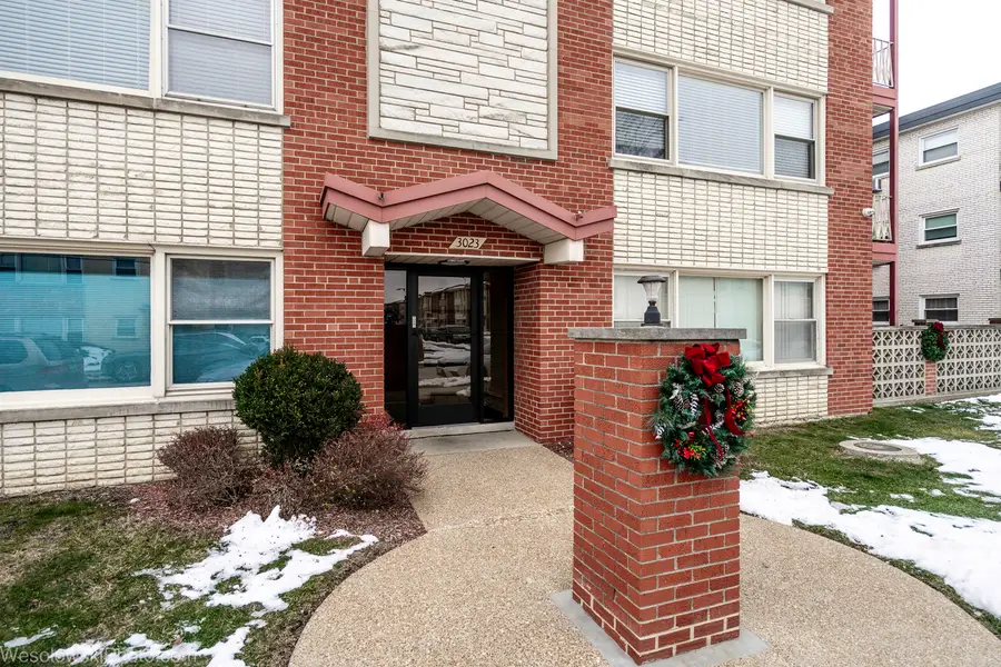 3023 Paris Avenue #205, River Grove, IL 60171 - Image #2