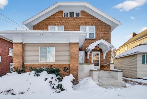 324 Paris Avenue, Rockford, IL 61107