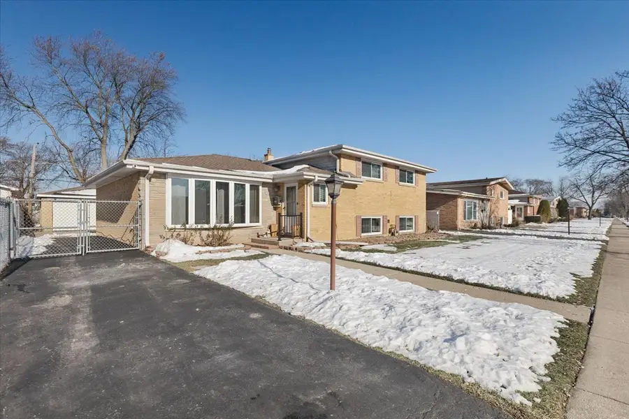 7910 Churchill Street, Morton Grove, IL 60053 - #2