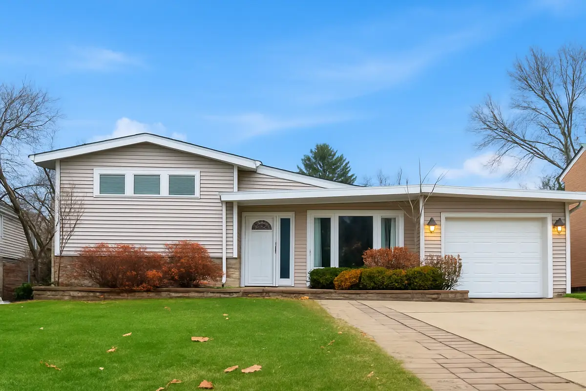 42 W Taylor Road, Lombard, IL 60148 - Image #1