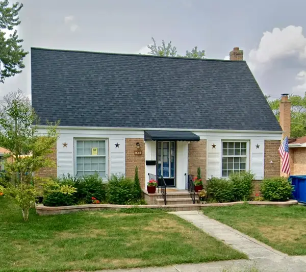 1636 Manchester Avenue, Westchester, IL 60154