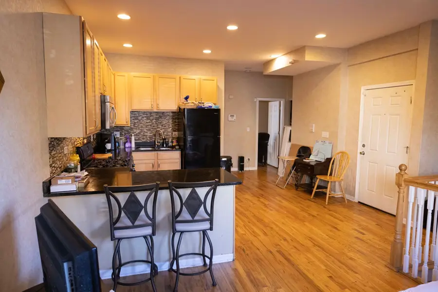 225 E 59th Street #1, Chicago, IL 60637 - #3