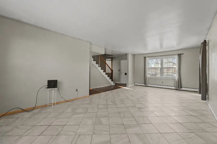 414 Bellarmine Drive E, Joliet, IL 60436 - Image #3