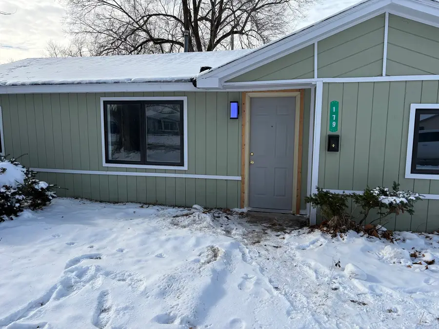 179 N Levasseur Avenue, Bourbonnais, IL 60914 - Image #2